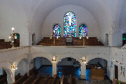Obergeschoss, Blick zu Fenstern der Westseite in der Evangelischen Gustav-Adolf-Kirche